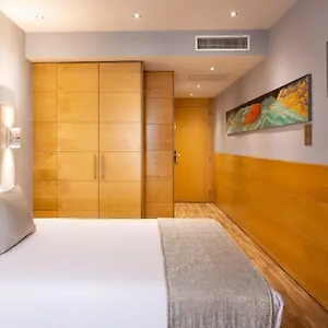 hotel-sansi-diputacio-barcelona.catalonia-hotels.com/