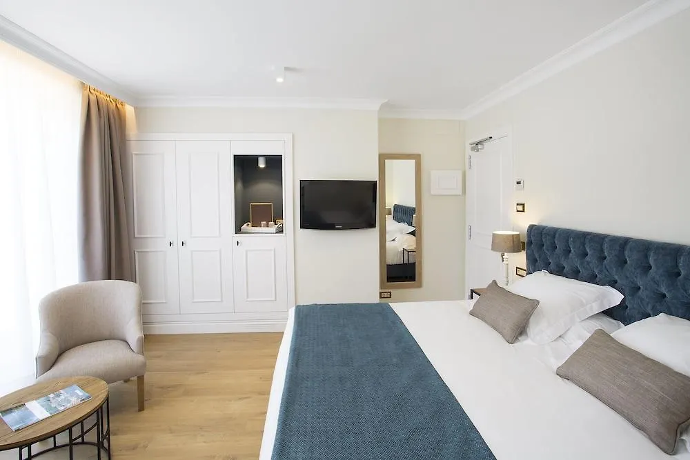 Hotel Aigua Blava Begur 4*,